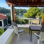 Palace Pernarius *