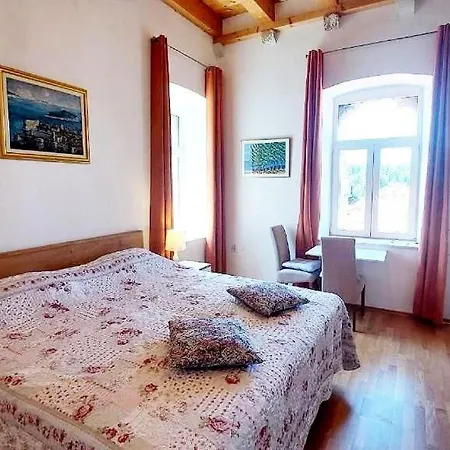 Palace Pernarius