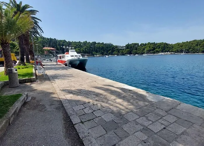 Palace Pernarius Daire Cavtat