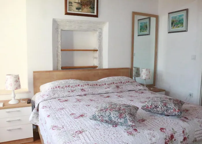 Daire Palace Pernarius