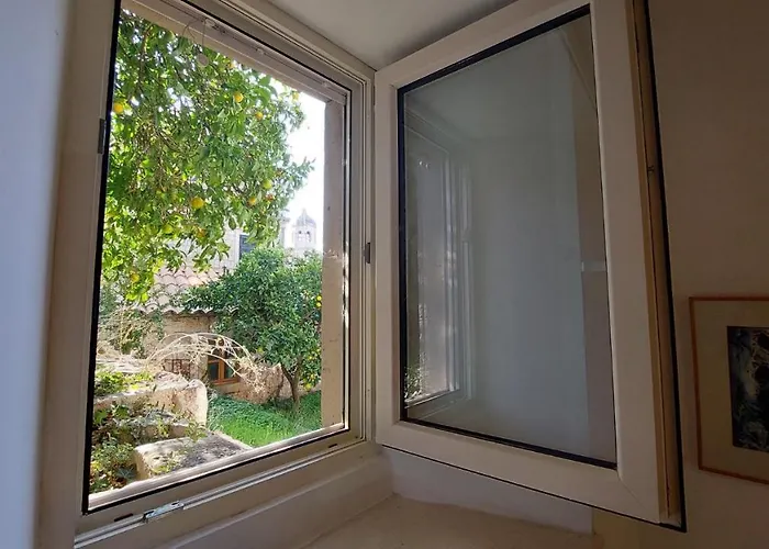 Palace Pernarius Daire Cavtat