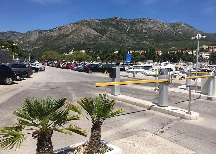 Palace Pernarius Daire Cavtat