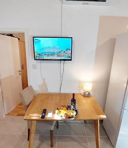 Palace Pernarius Cavtat