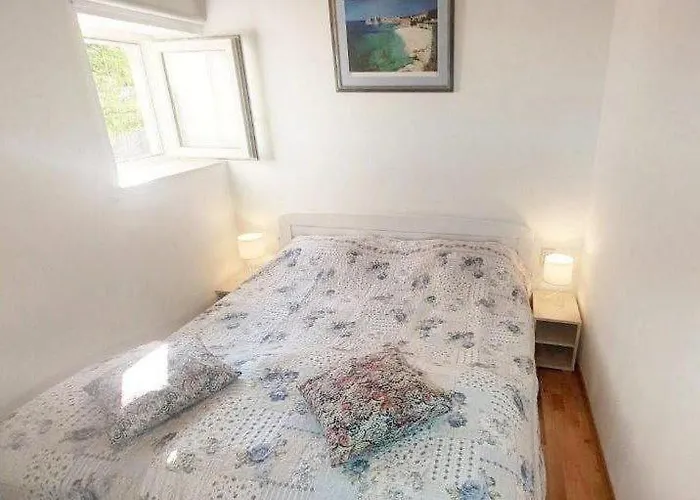 Palace Pernarius Daire Cavtat