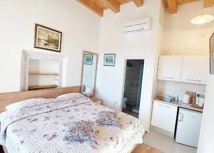 Palace Pernarius Cavtat